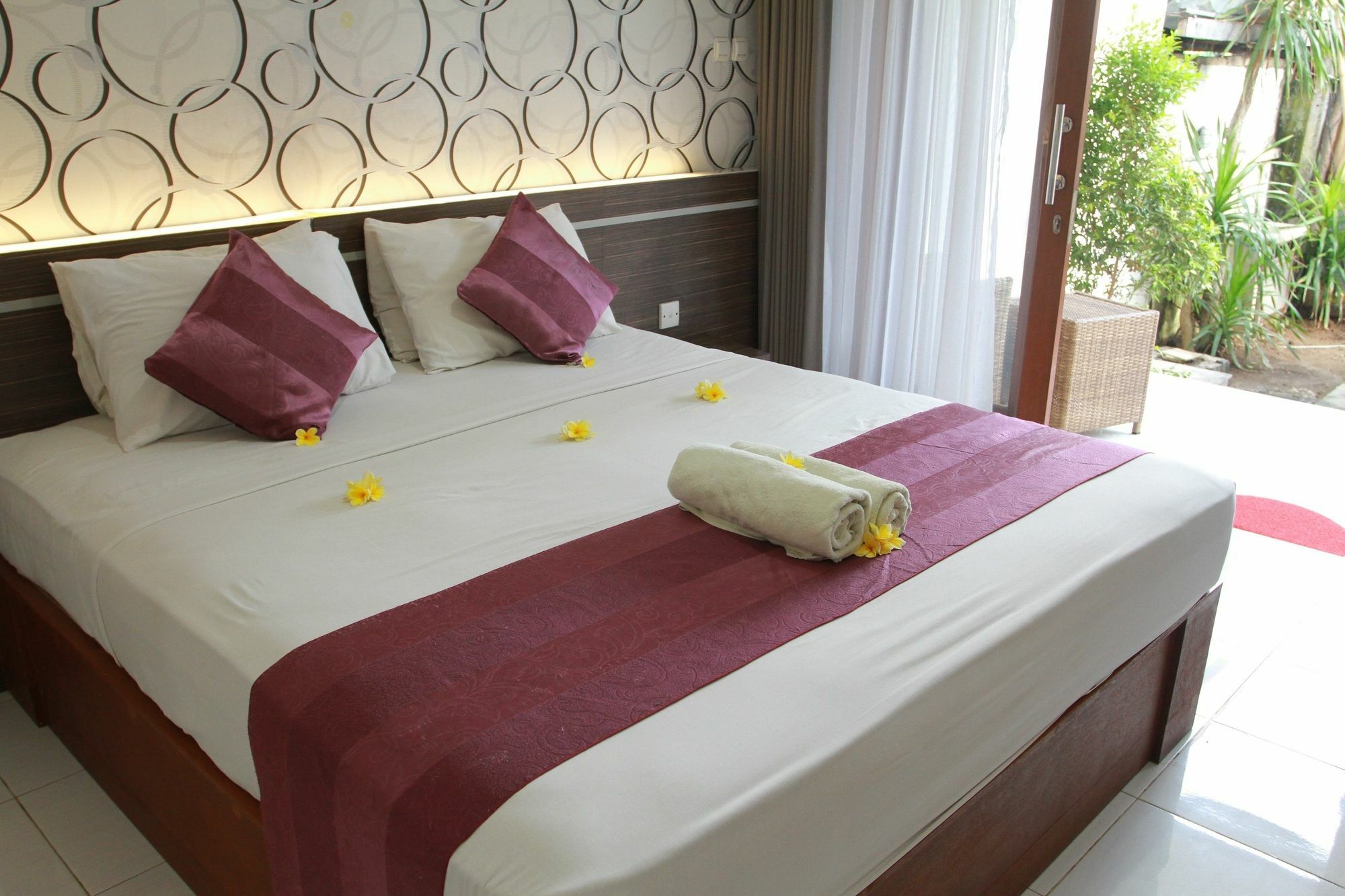 D'Gaduh Suite Kuta Kuta  Exterior photo